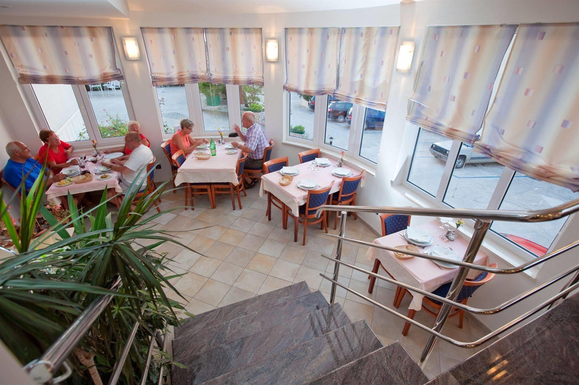 Villa Vinka Tučepi Exterior foto
