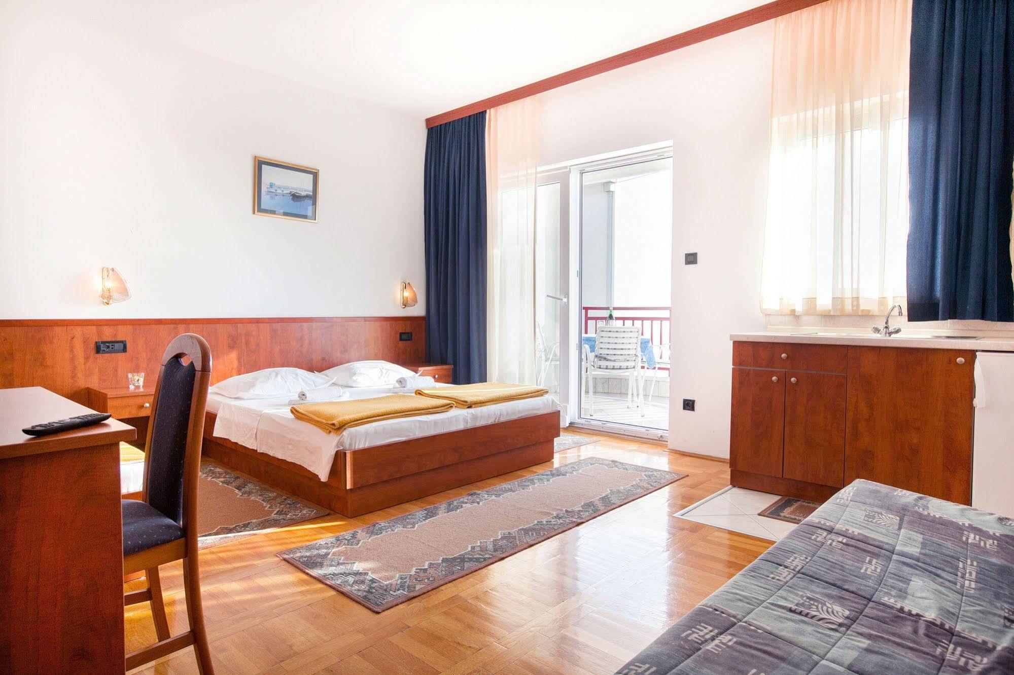 Villa Vinka Tučepi Exterior foto